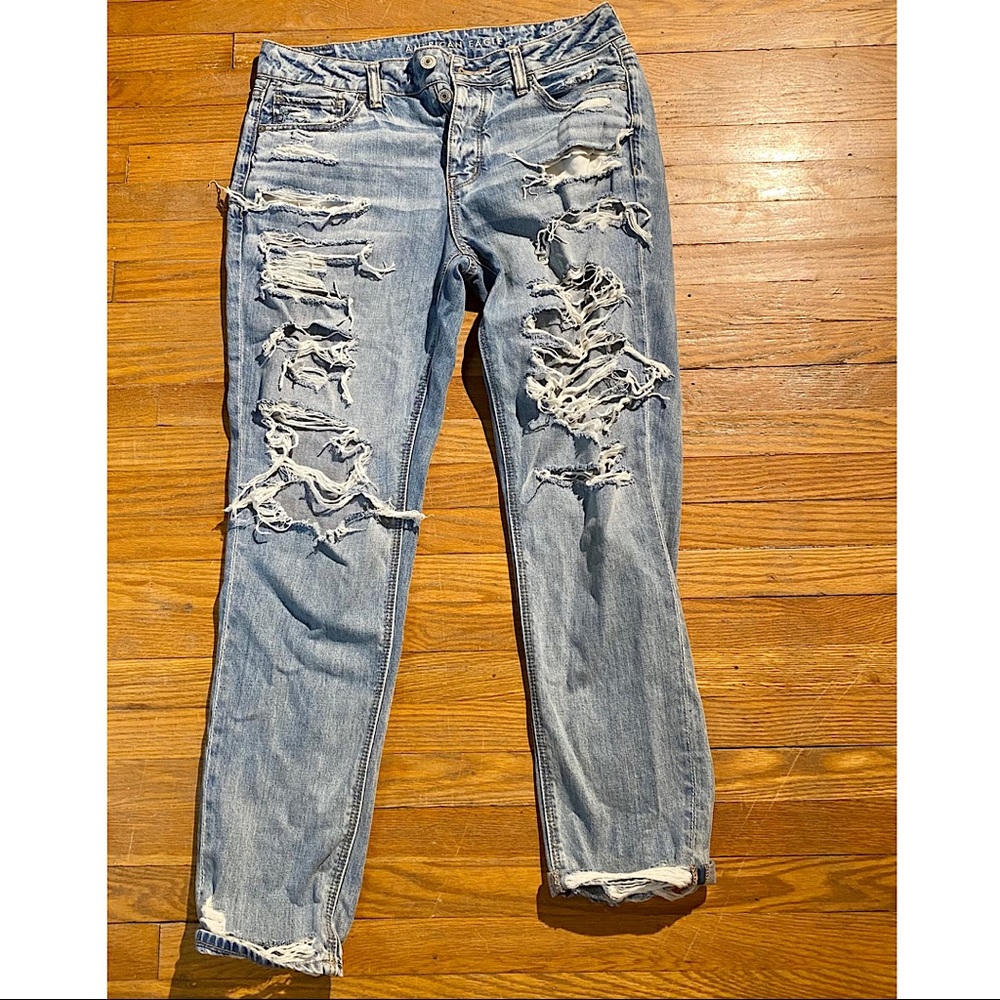 American Eagle Ripped jeans